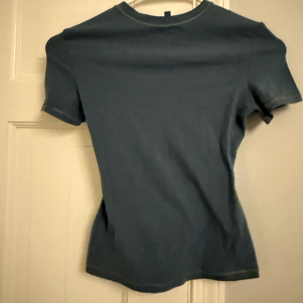 skims short sleeve